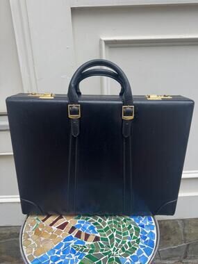 GUCCI Black Leather Vintage Business Bag Briefcase (800